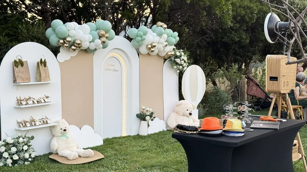 PixMeBox installée à l’extérieur lors d’un mariage d’été en Corse